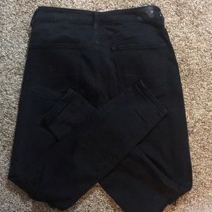 American Eagle Hi-Rise Distressed Black Jegging